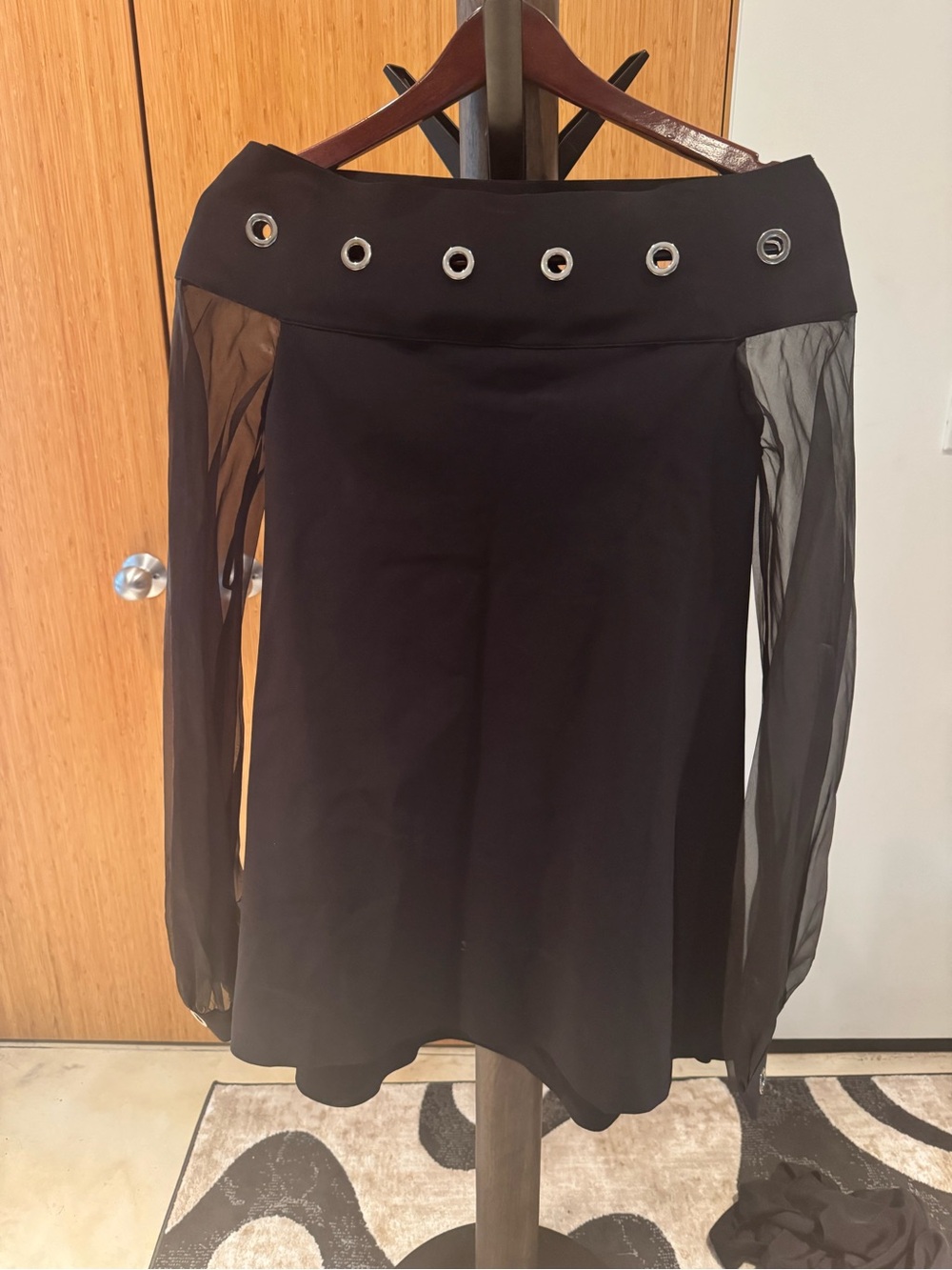 Chiara Boni La Petite Robe Black Off-Shoulder Grommet Mesh Sleeve Dress 40